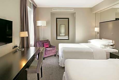 Premium Twin, Guest room, 2 Twin/Single Bed(s), City view