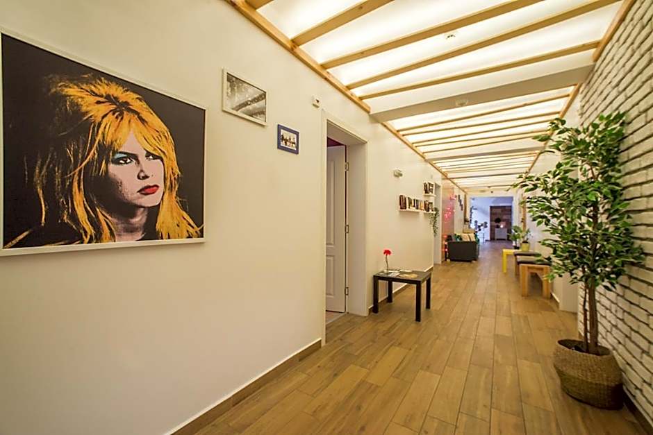 Fox Rooms Aparthotel