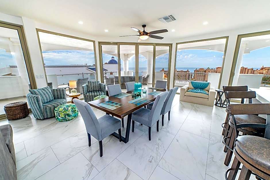 Casa Blanca Golf Villas