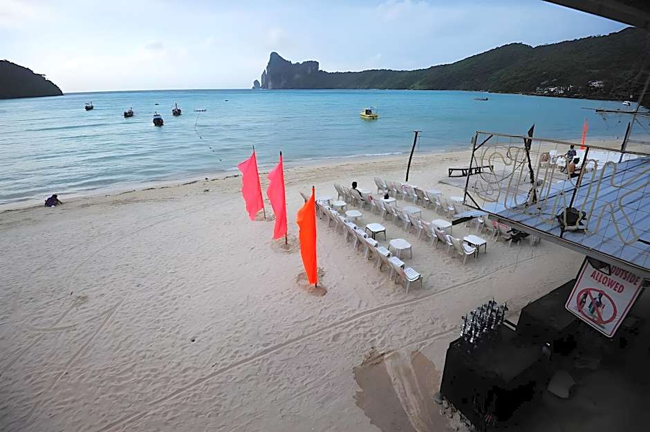 Twin Palms hostel Phi Phi