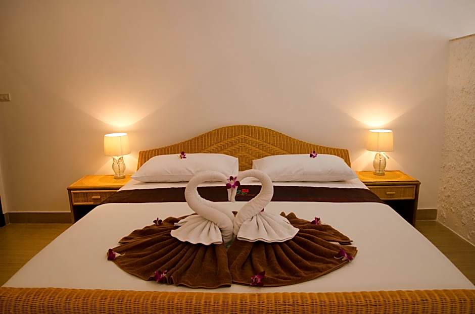 Jungle Village Bungalows 