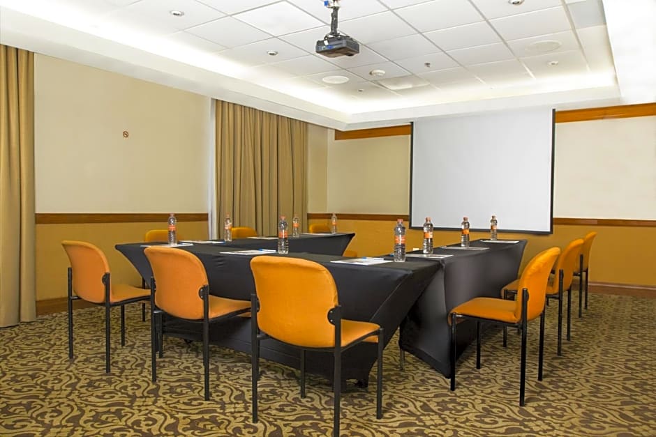 Holiday Inn Express Monterrey Galerias-San Jeronimo By IHG