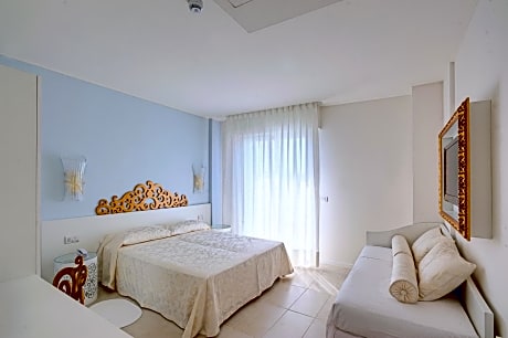 Comfort Triple Room