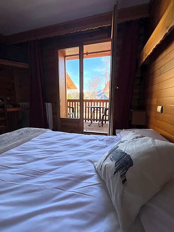 Hôtel Restaurant La Pendine