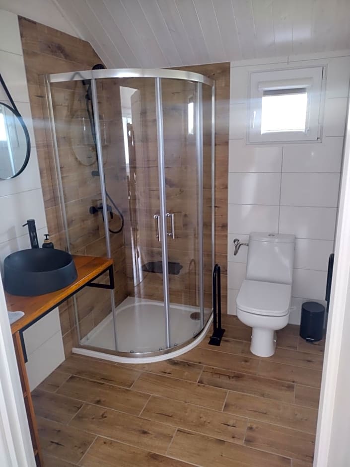 Domki Letniskowe Do-Iwi