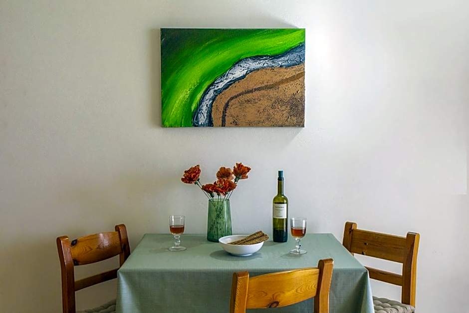 Searocco Studios & Apartments - Close to Alykes Center, by ZanteWize