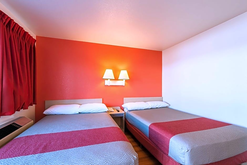 Motel 6-Reno, NV - West