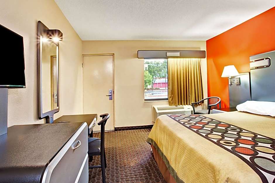 Super 8 By Wyndham Kissimmee Maingate Orlando Area