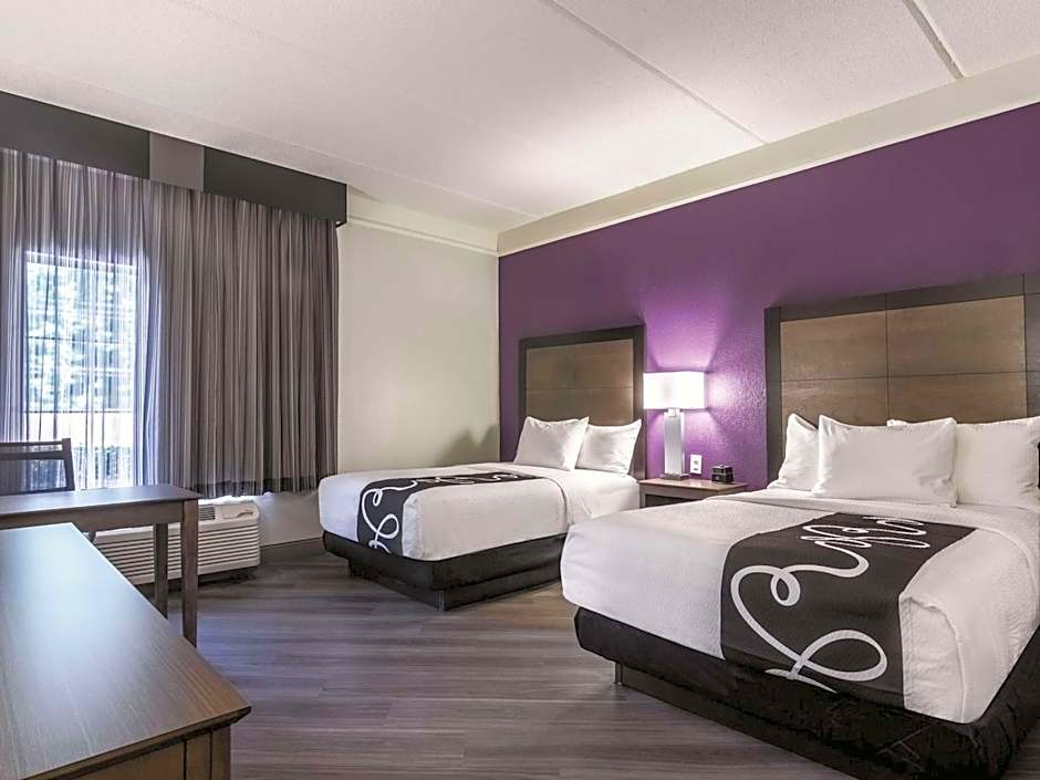 La Quinta Inn & Suites by Wyndham Atlanta Conyers