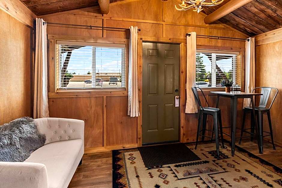 Elkhorn Cabins and Inn