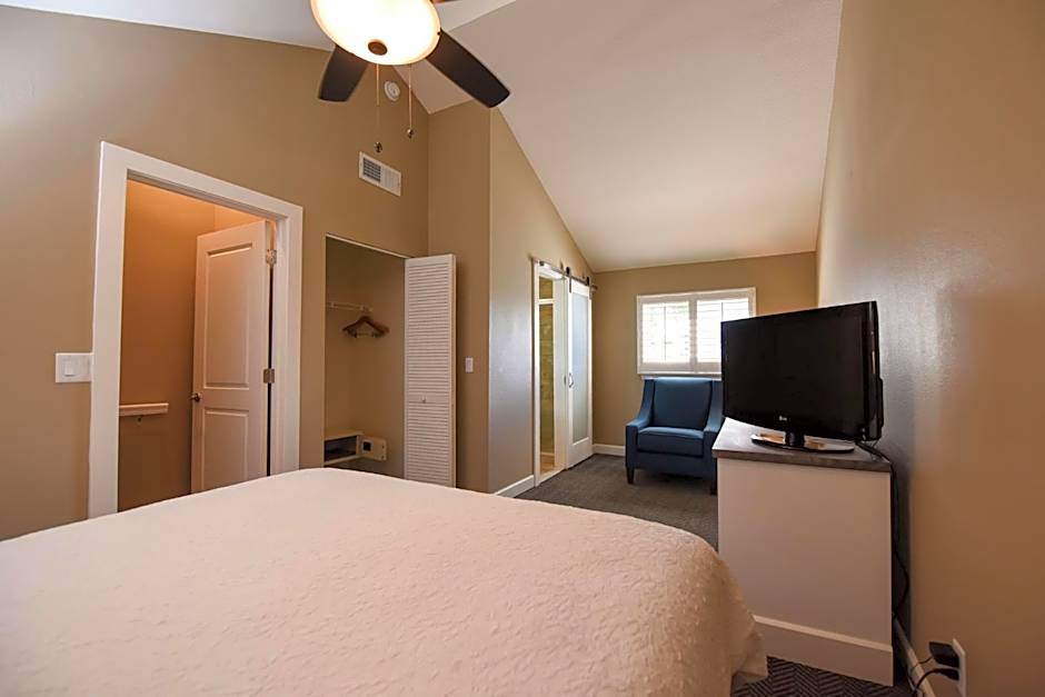 Waterside Suites and Marina