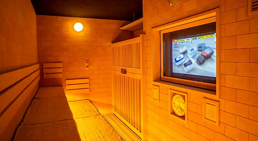 Dormy Inn Premium Nagasakiekimae Natural Hot Spring