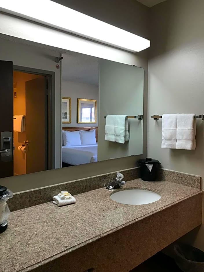 Days Inn by Wyndham Pleasant Prairie Kenosha