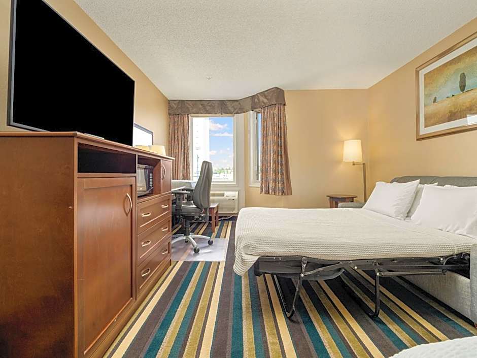 Holiday Inn Conference Centre Edmonton South By IHG