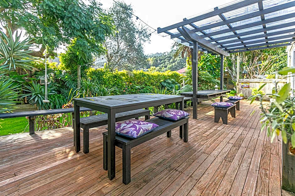 Lady Bowen Bed & Breakfast