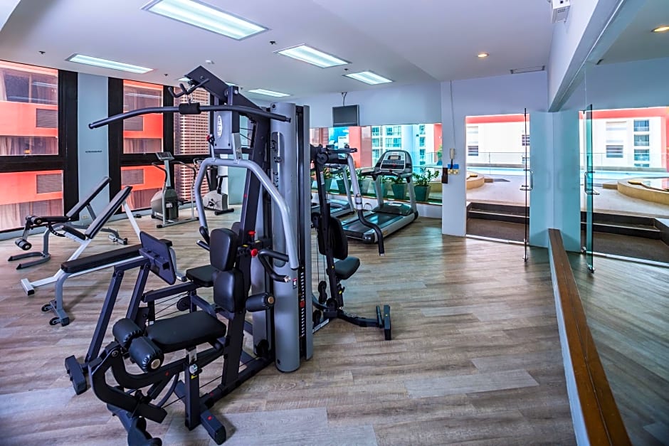 Bandara Suites Silom