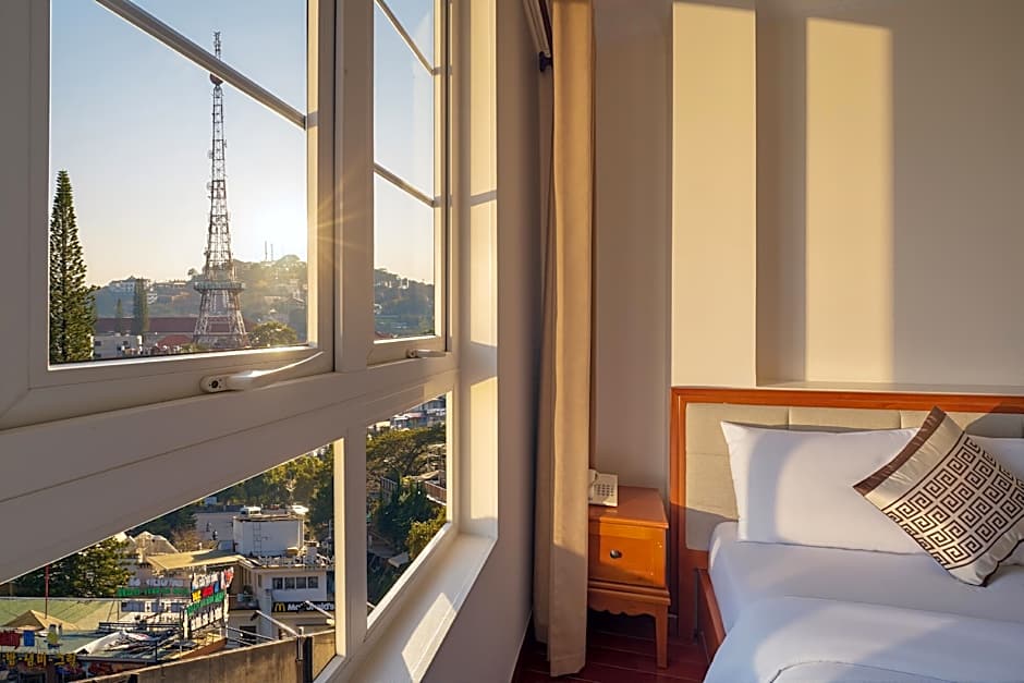 Diamond Hotel