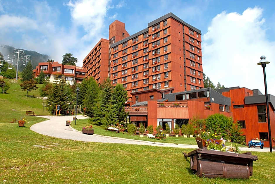 Azureva Les Karellis - Skipass Inclus!