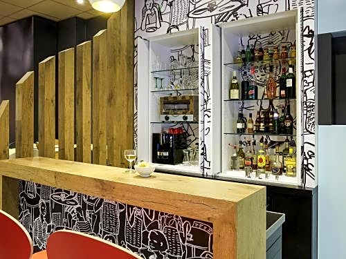 ibis Paris Canal Saint Martin