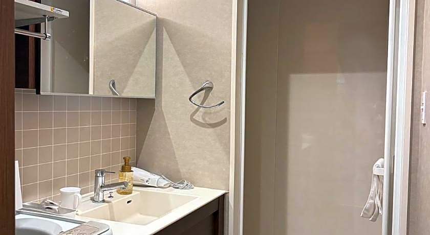 Grand Base Shianbashi