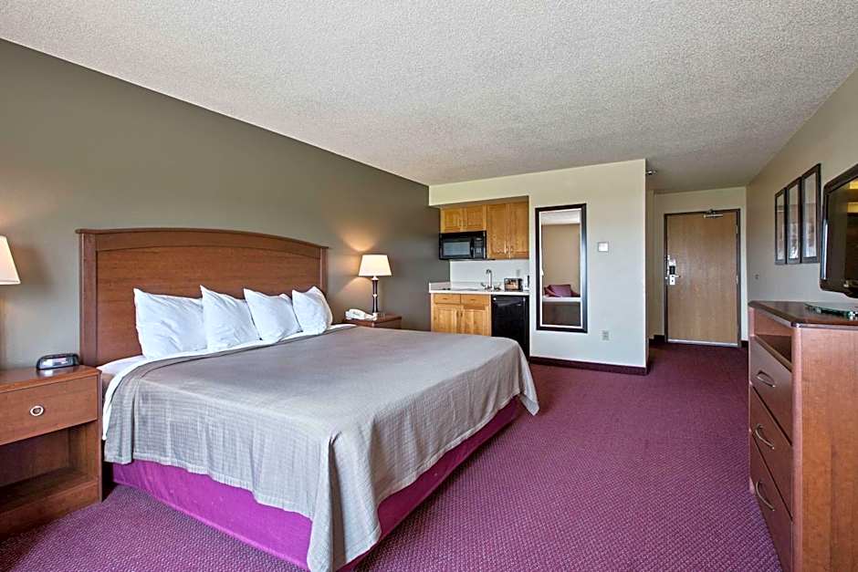 AmericInn by Wyndham Iowa Falls