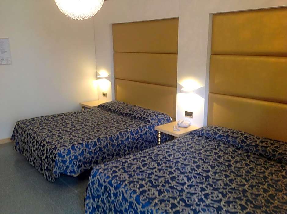 Hotel Ambassador