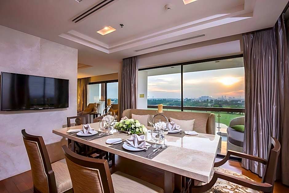 Summit Windmill Golf Suite Hotel at Suvarnabhumi