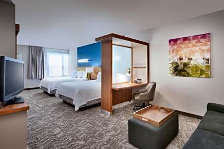 Suite with Two Queen Beds and Sofa Bed - Hearing Accessible