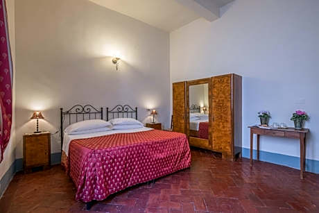 Double Room with Private External Bathroom