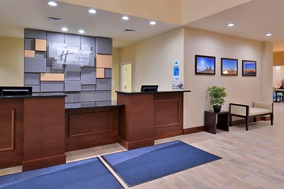 Holiday Inn Express & Suites Dearborn SW - Detroit Area By IHG