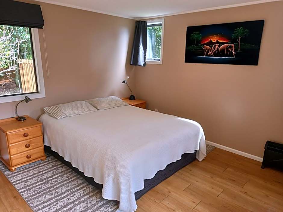 Hide Away in Waikanae