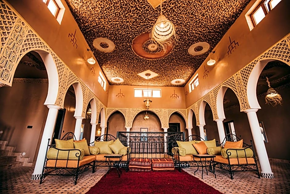 Traditional Riad Merzouga Dunes