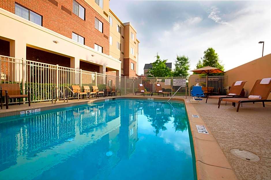 Courtyard by Marriott Dallas Arlington South