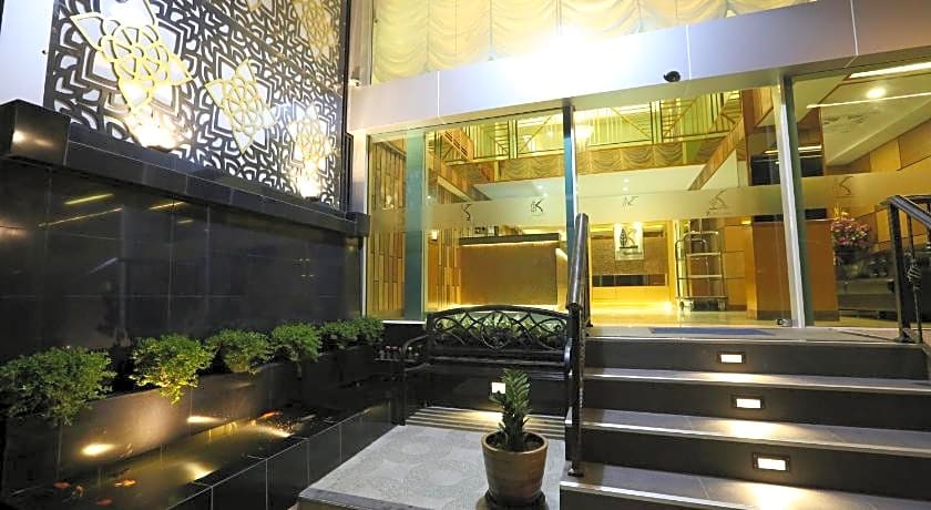 RoomQuest Suvarnabhumi Airport Rom Klao