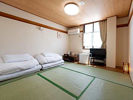 Japanese-Style Room
