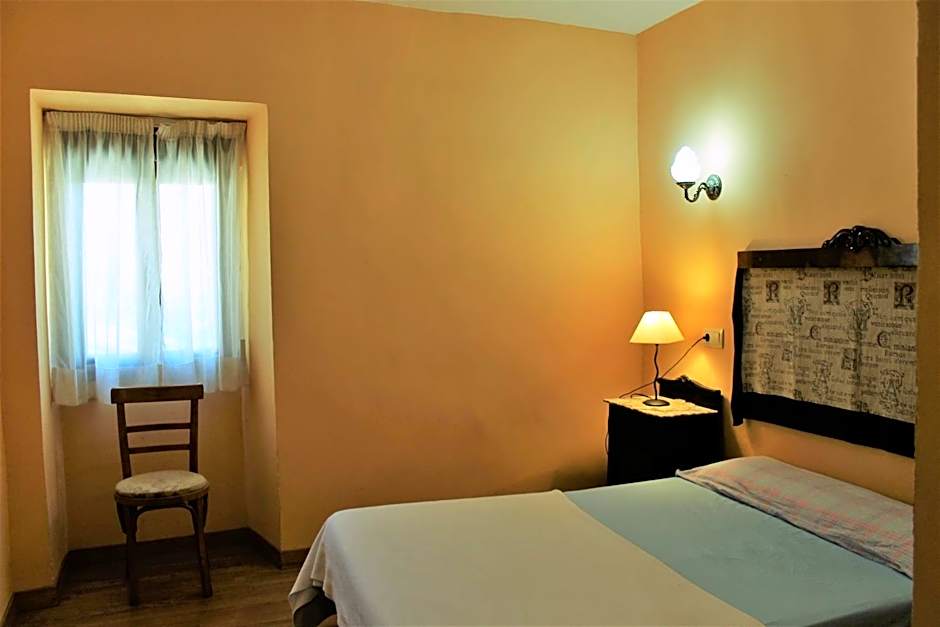 La Bodega Del Camino aka Albergue On TheLe