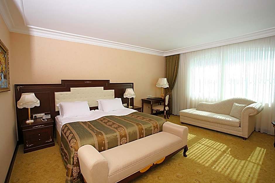 Latanya Palm & SPA Airport Antalya