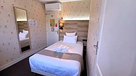 Single Room with Garden View