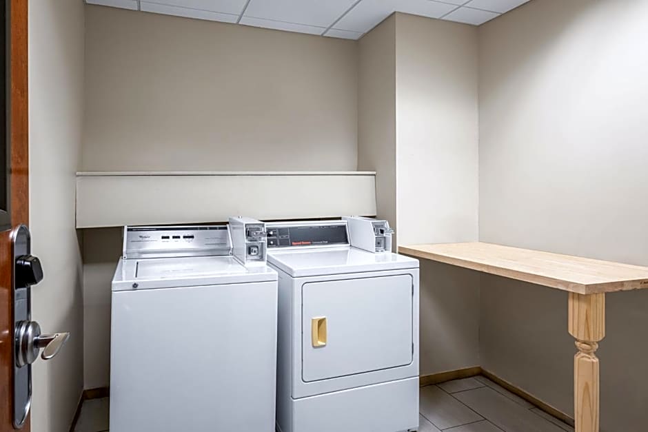 Garner Hotel Brookings By Ihg