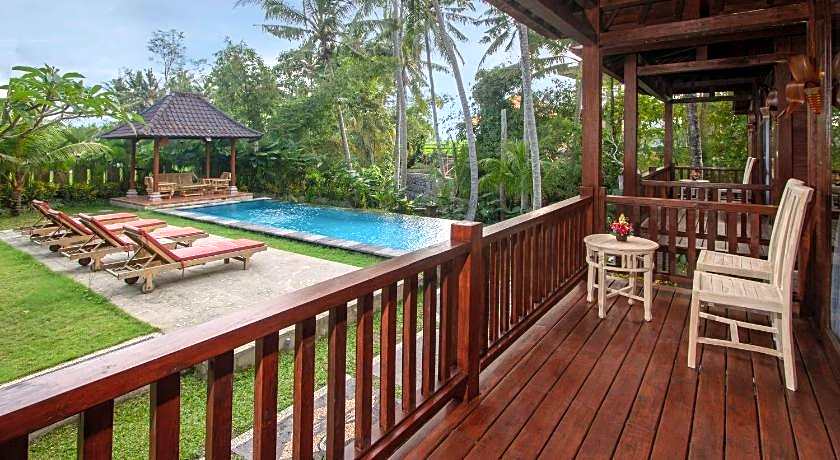 Buah Naga Sari Guest House