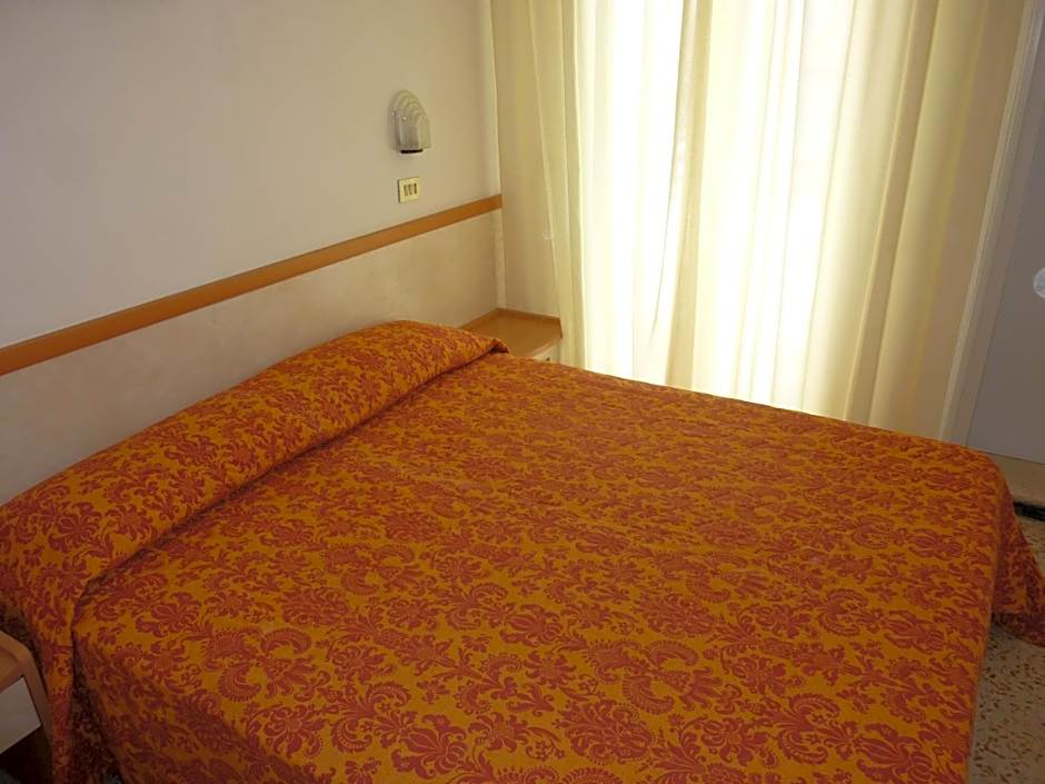 Hotel Apis