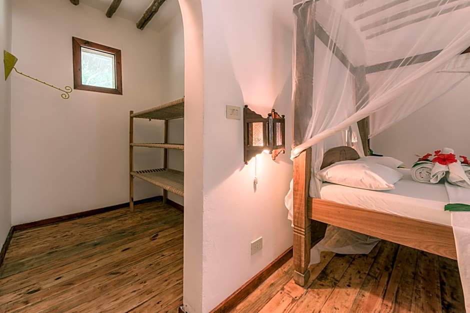 Hakuna Majiwe Beach Lodge Zanzibar