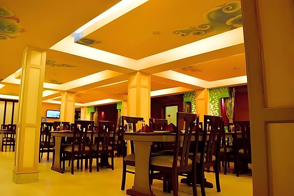 Summit Ttakshang Residency Hotel & Spa - MG Marg