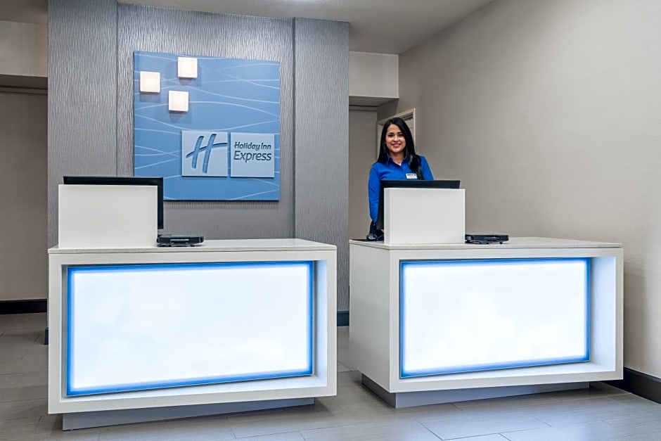 Holiday Inn Express Hotel & Suites Ames By IHG