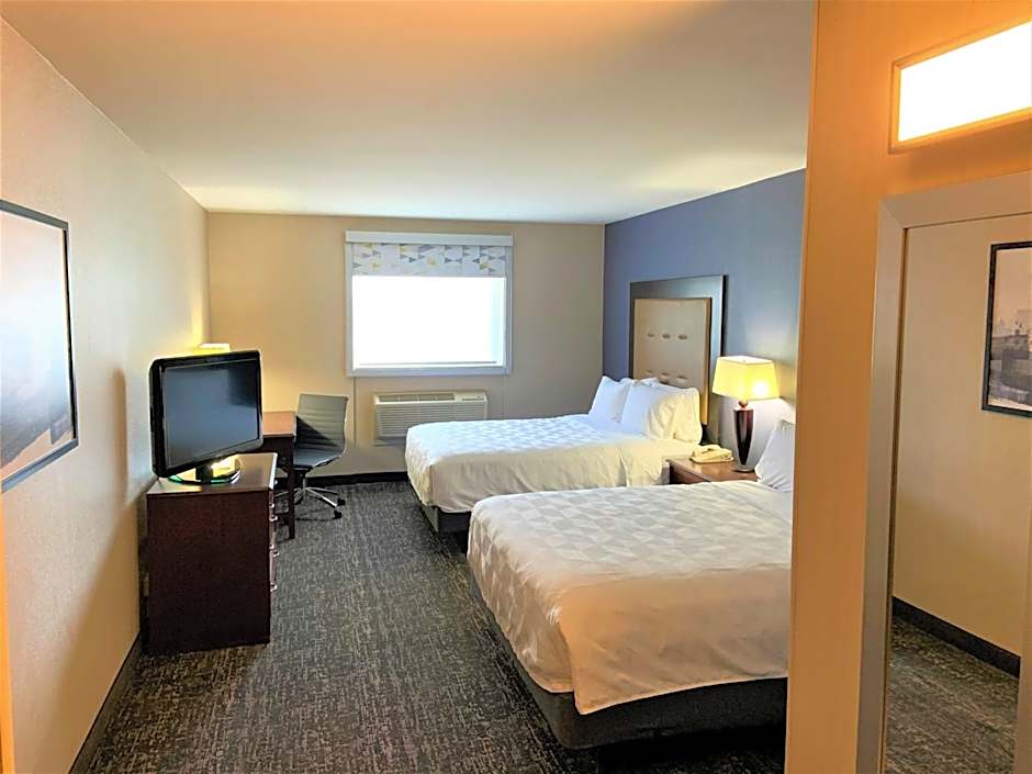 Holiday Inn & Suites Chicago-Carol Stream (Wheaton) By IHG