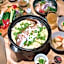 Hostel & Tatami Bar Uchikobare -内子晴れ-
