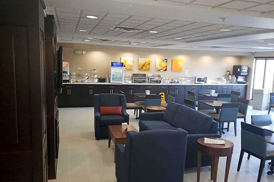 Comfort Inn & Suites Decatur-Forsyth