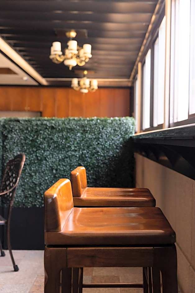 The Allen Hotel