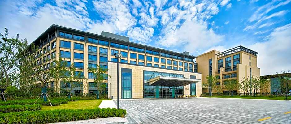 Q-Box Hotel Shanghai Sanjiagang -Offer Pudong International Airport and Disney shuttle