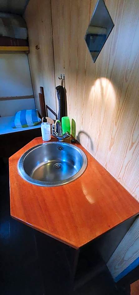 Intersail Hostel - Avontuur